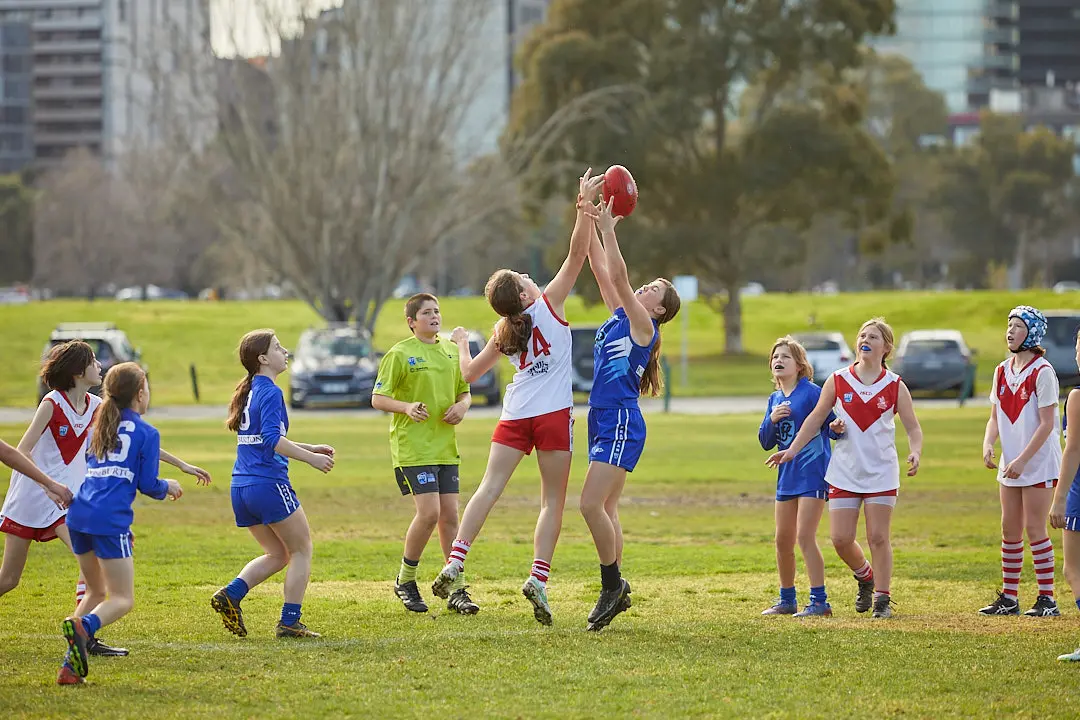 Girls game play bloods hero action 6