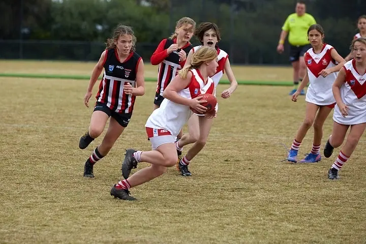Girls game play bloods hero action